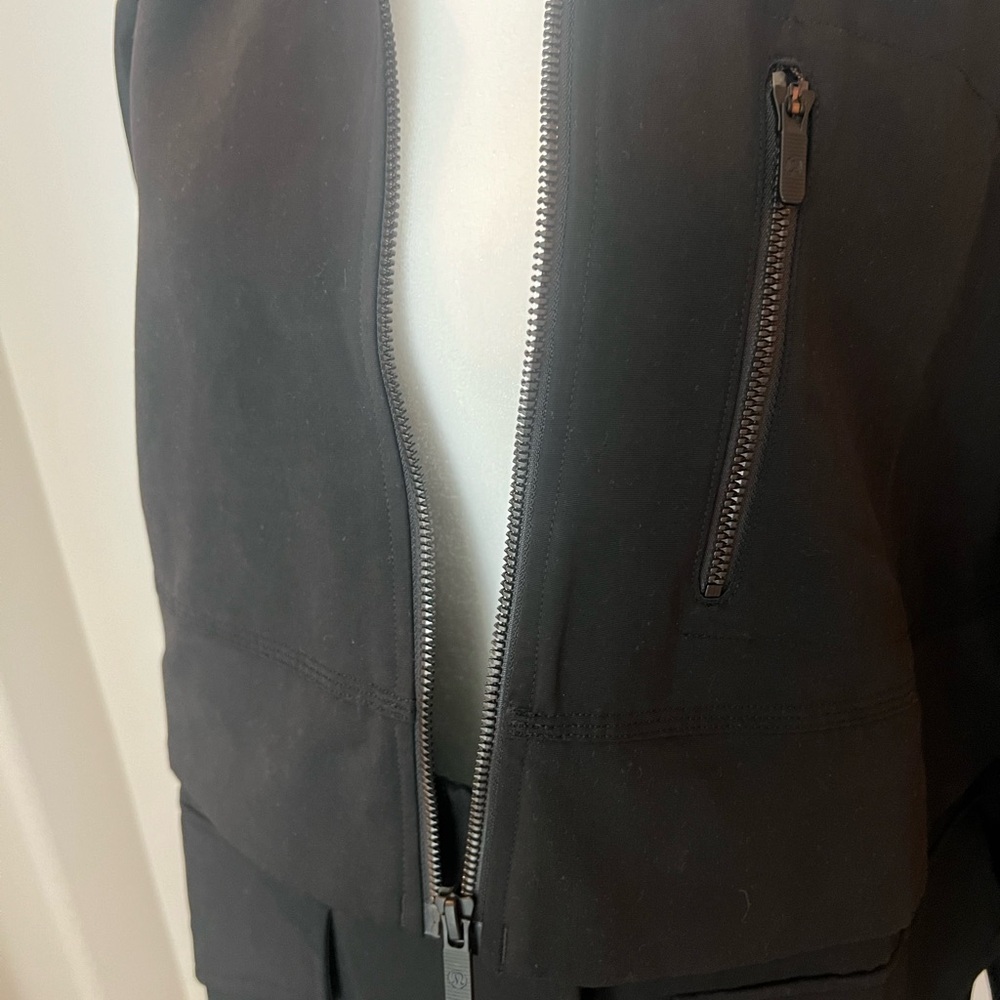 Lululemon Glyde 2in1 Adaptable Jacket, Black, XS - Picture 4 of 6